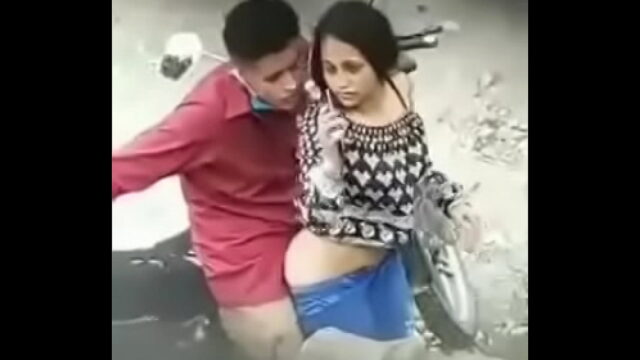 جنس جماعى مع تلات ملفات فى الشارع